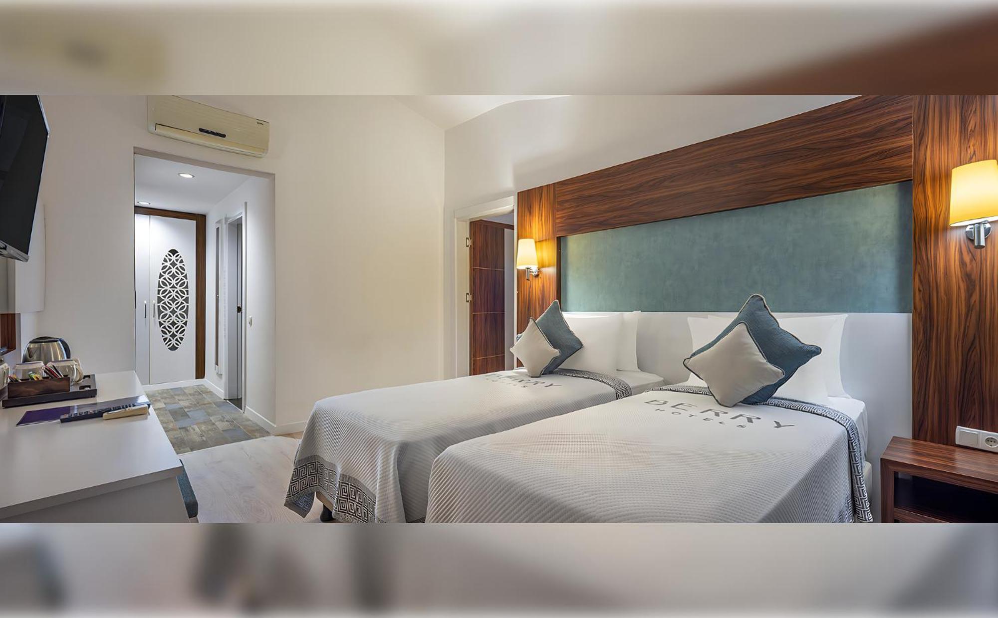 Berry Blue Hotels ซีเด ภายนอก รูปภาพ